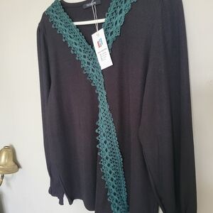 Fashion Black & Green Trin Long Sleeved Overblouse L NWOT